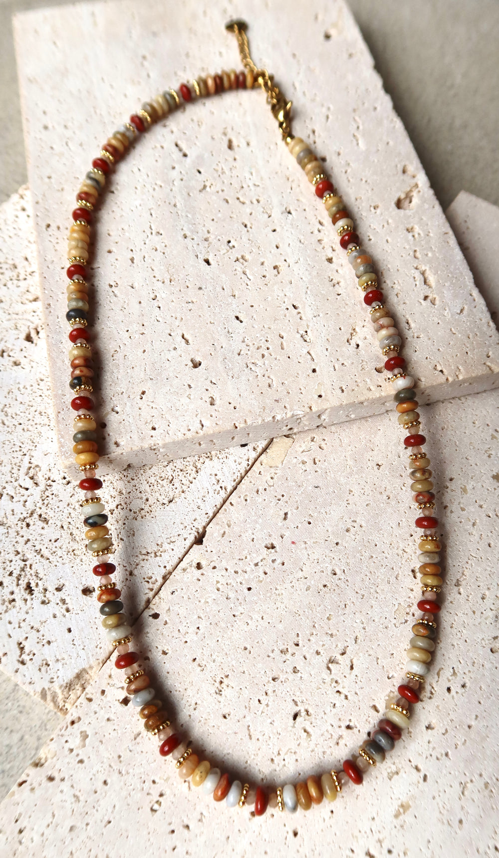 Beaded necklace with earthy multicolor stones